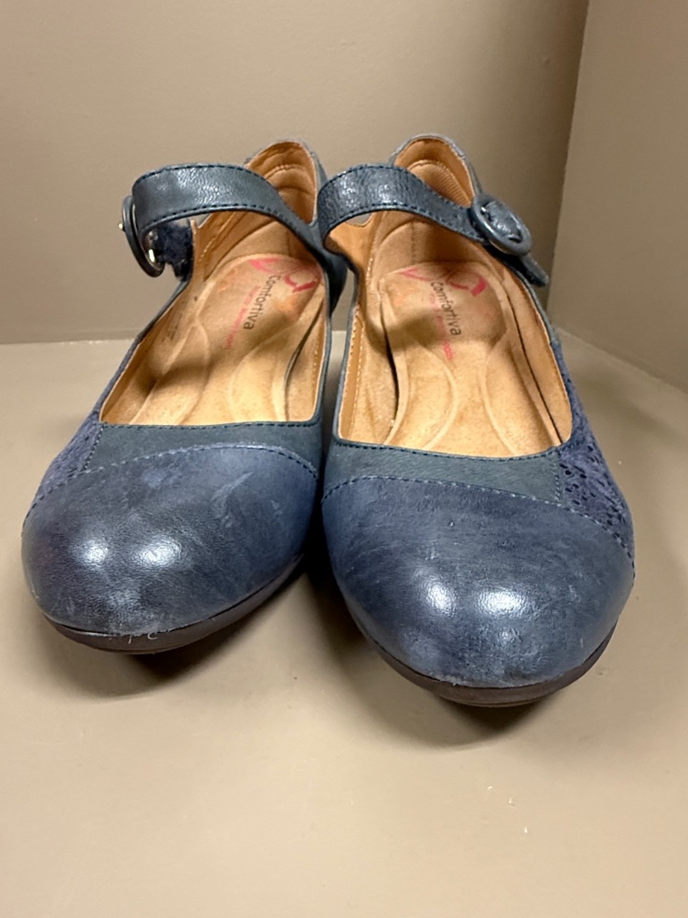 Comfortiva Blue Mary Jane Block Heel Pumps with Floral Details, hook & Loop - Picture 3 of 9